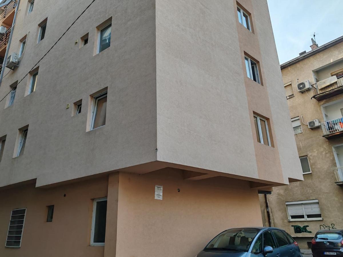 Central Modern Flat M&M Apartments Szkopje Kültér fotó